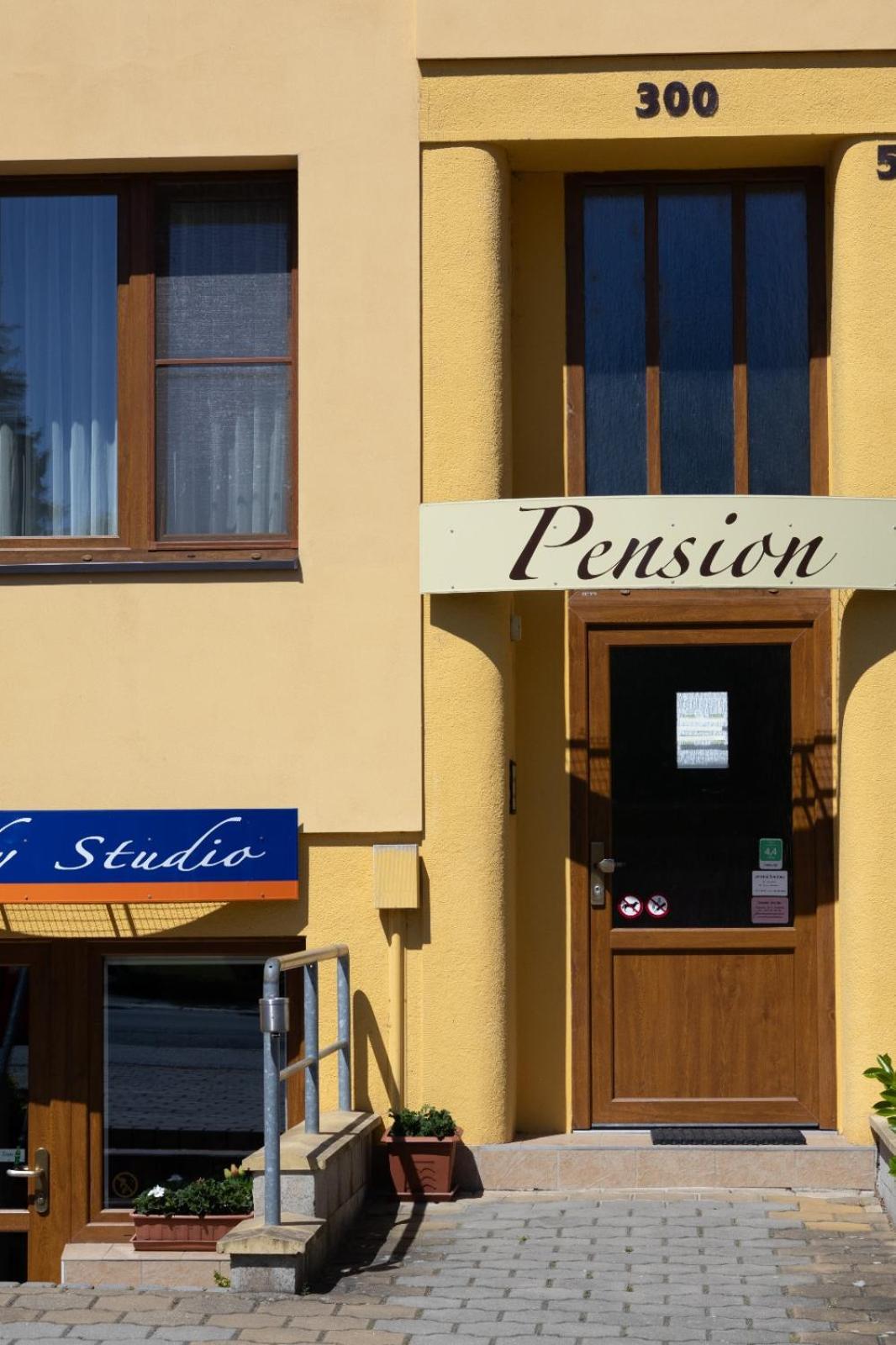 Pension Fontana Podebrady Exterior photo
